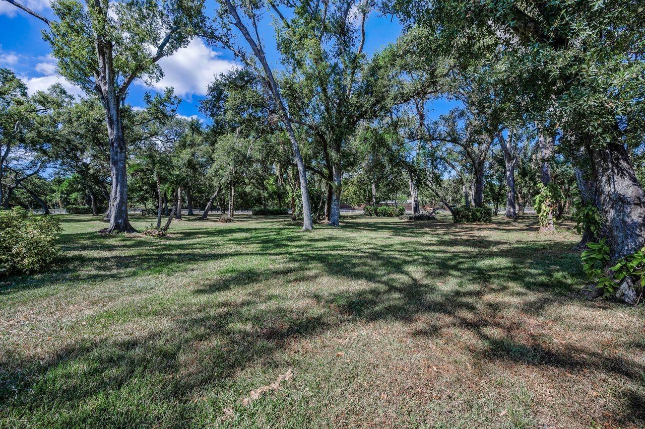 PINELLAS FARMS - Residential