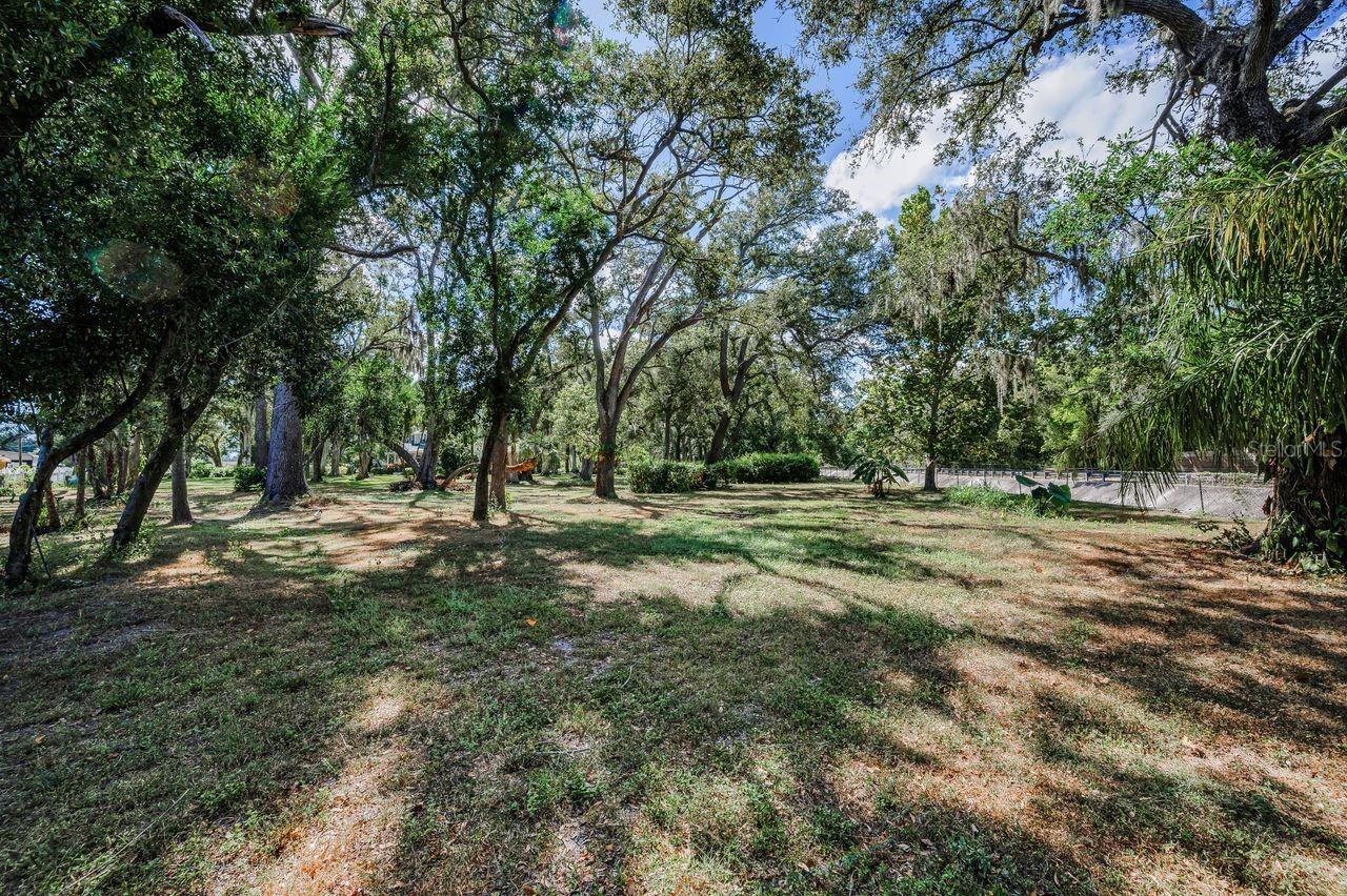 PINELLAS FARMS - Residential