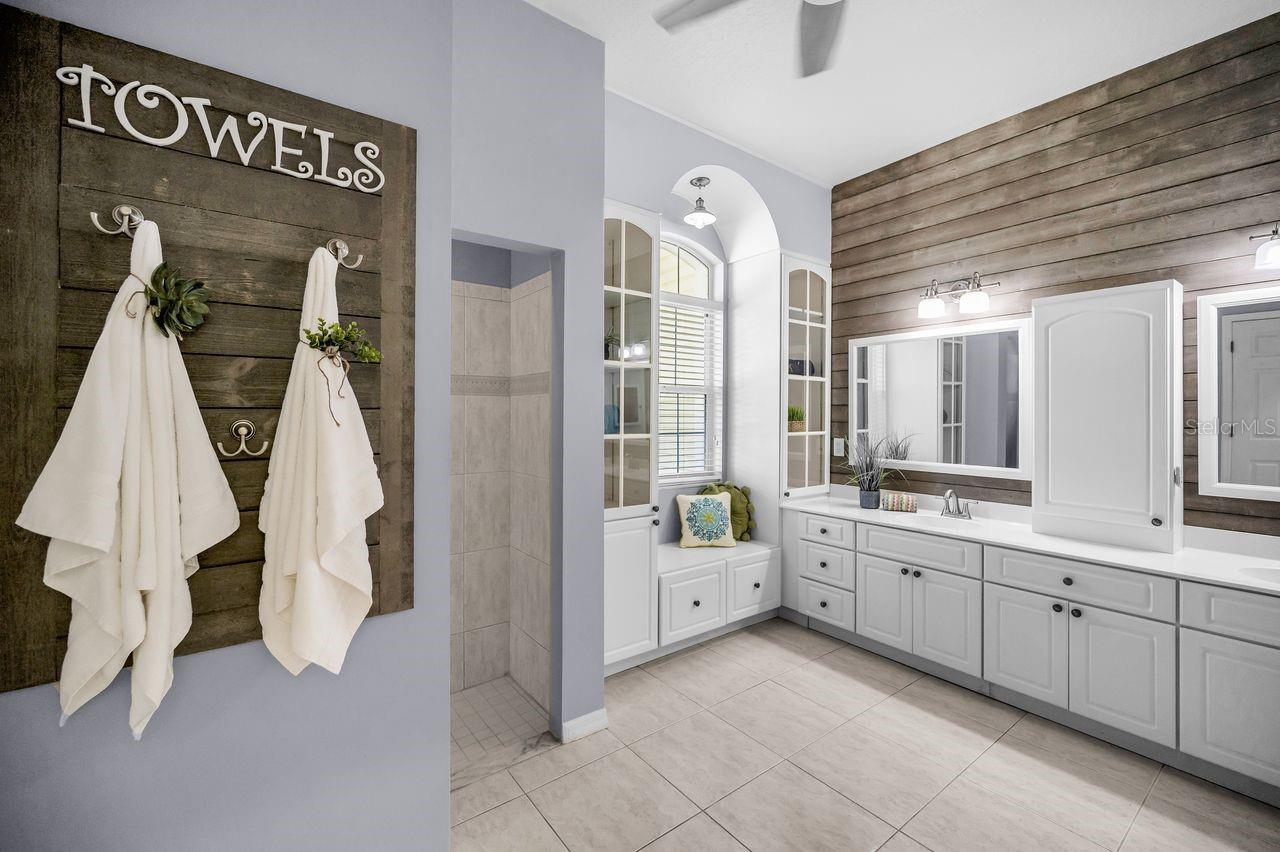 PINELLAS FARMS - Residential