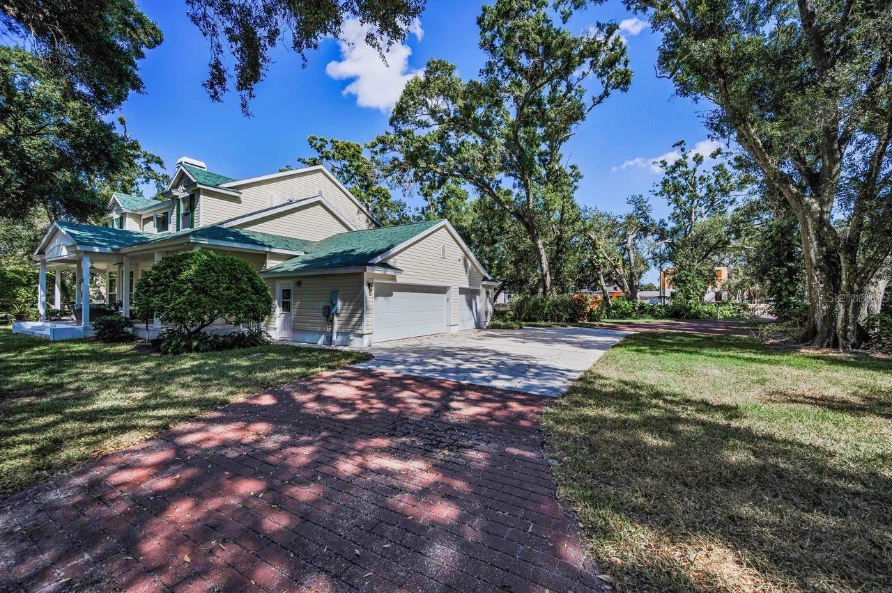 PINELLAS FARMS - Residential