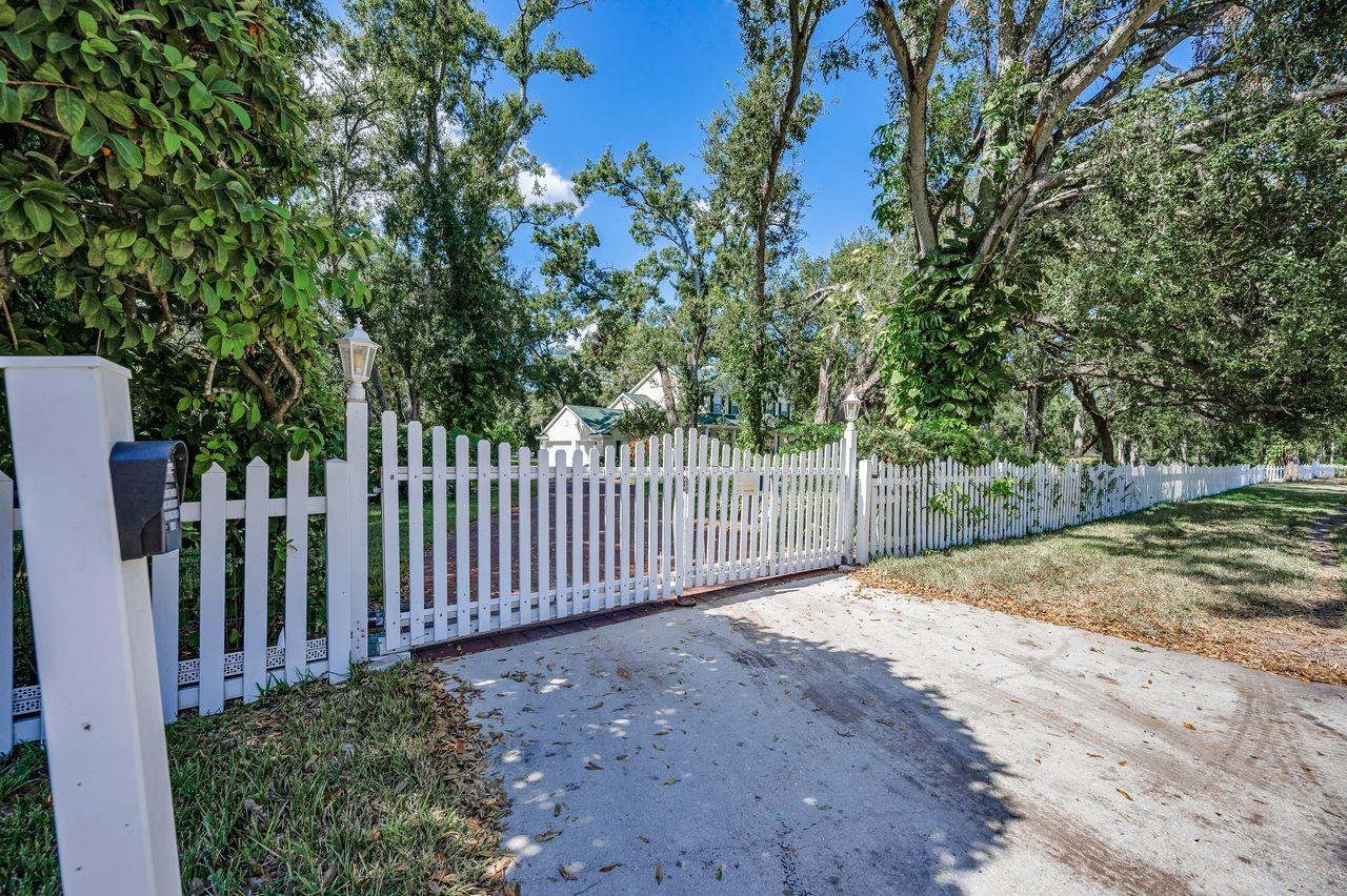 PINELLAS FARMS - Residential