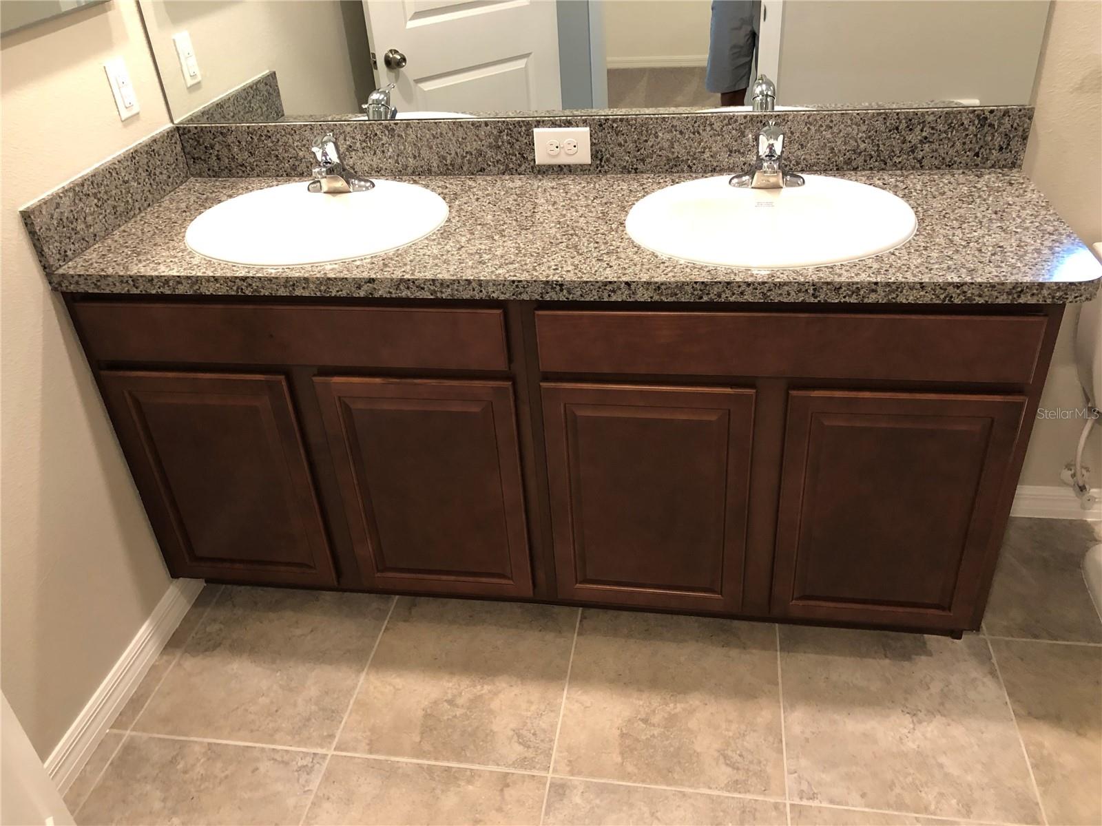 TOUCHSTONE PH 2 - Residential Lease