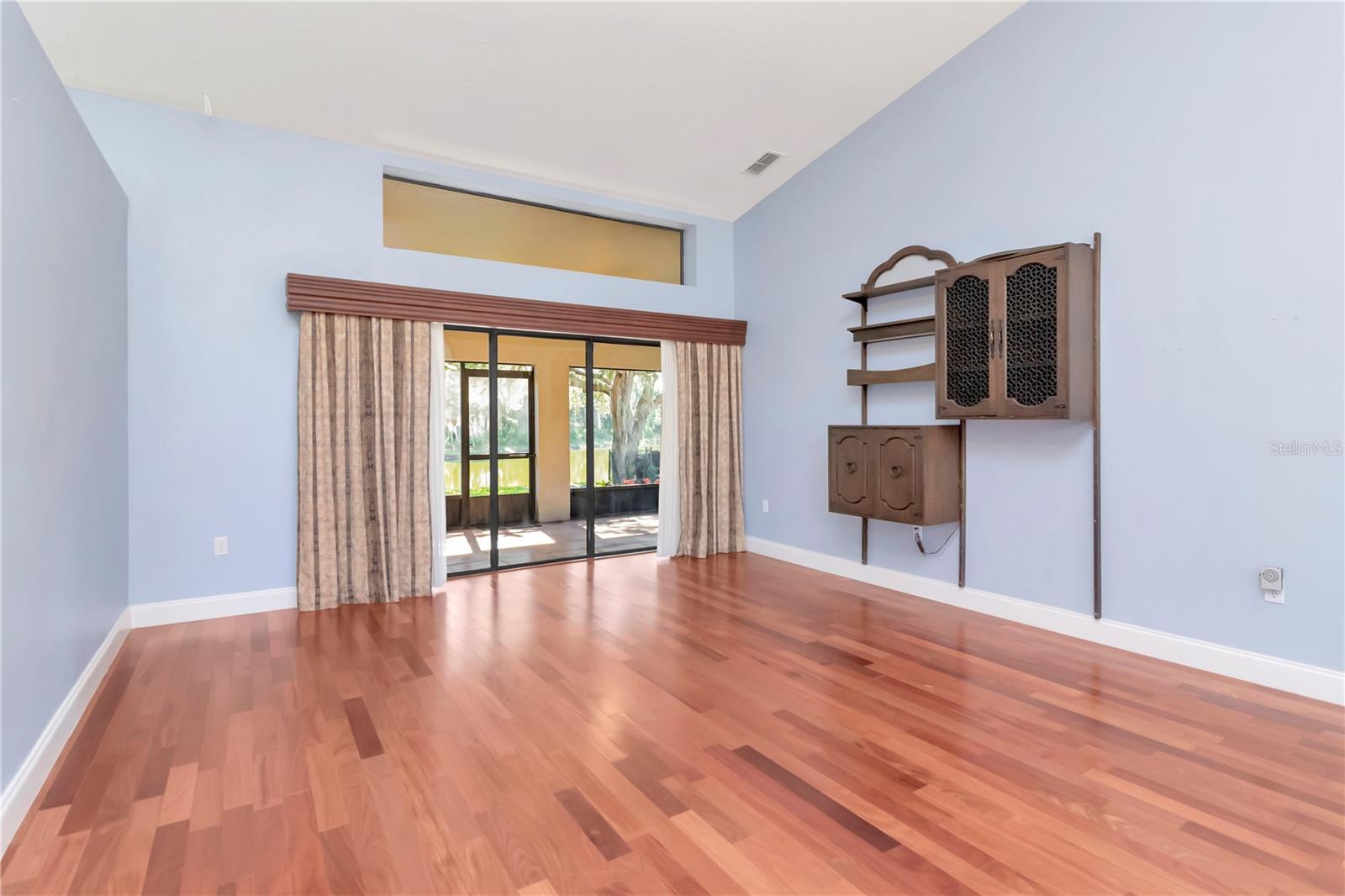 4938 YELLOWSTONE DRIVE