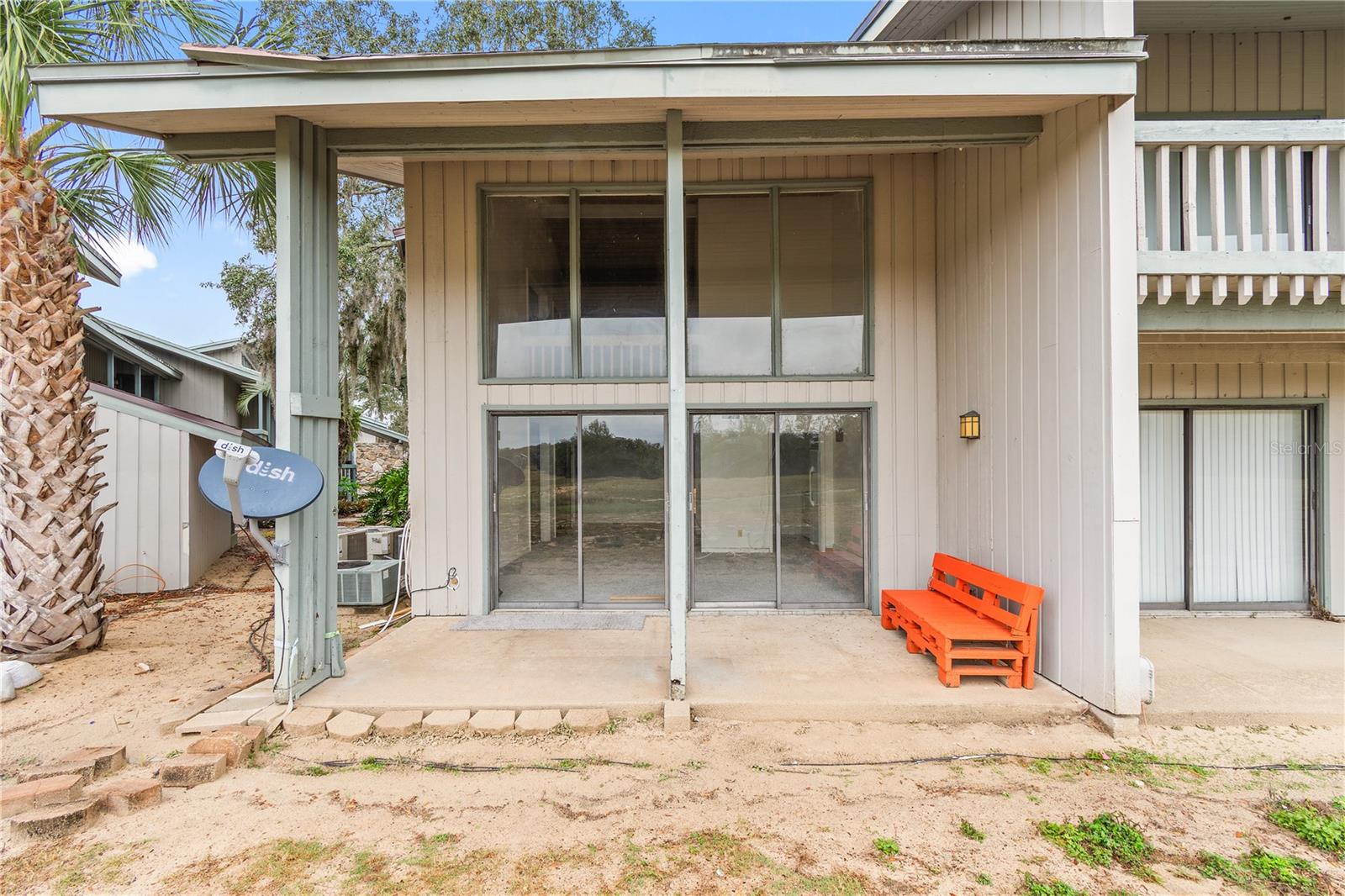 GRENELEFE CONDO CORNER LAKE EAST - Residential