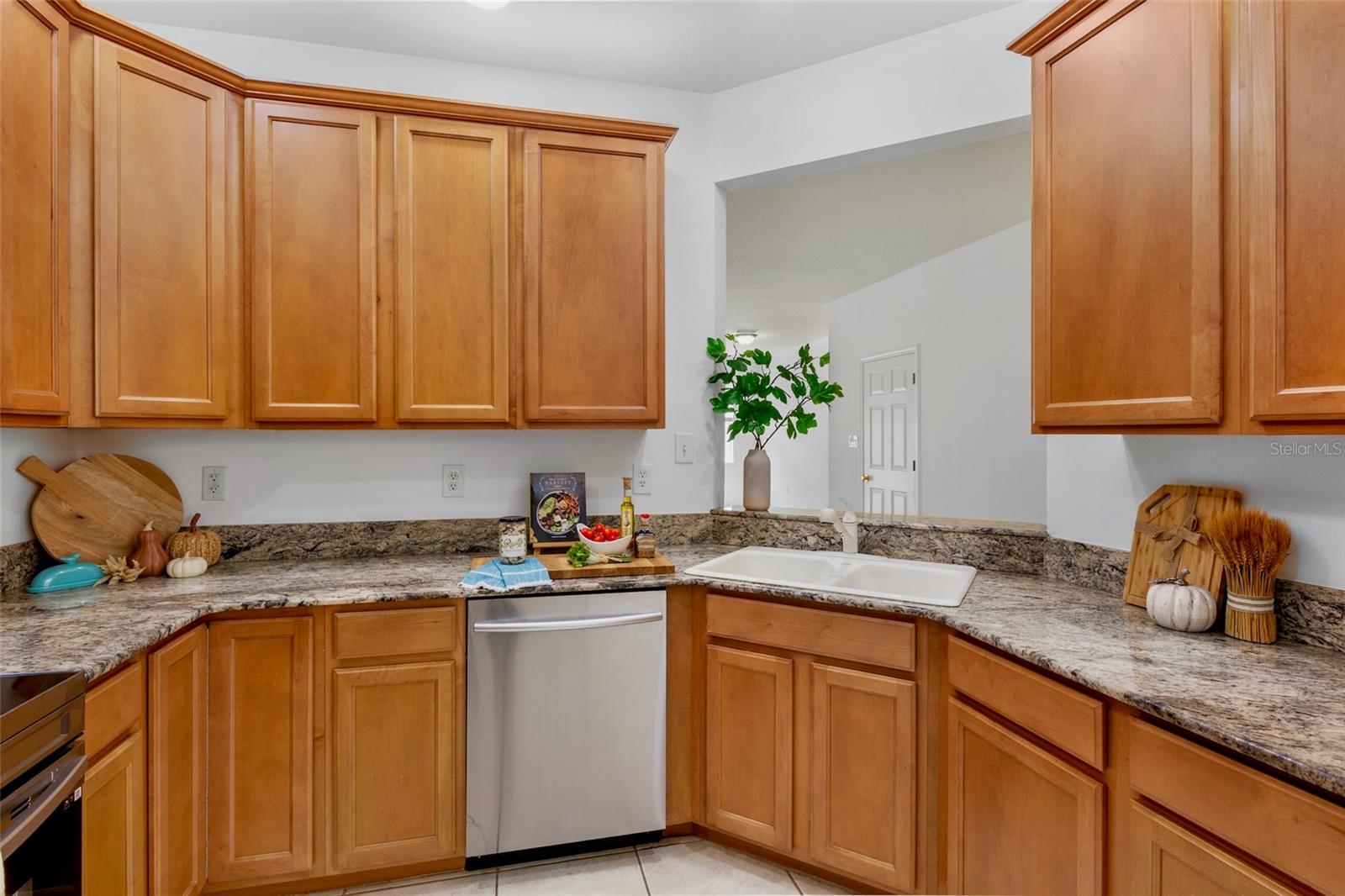 3811 PARKRIDGE CIRCLE 2-104