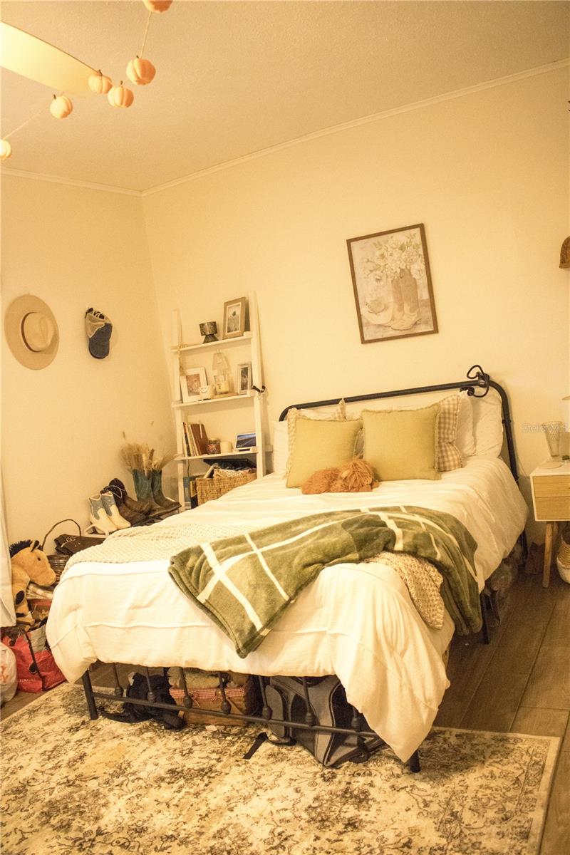 ACREAGE & UNREC - Residential