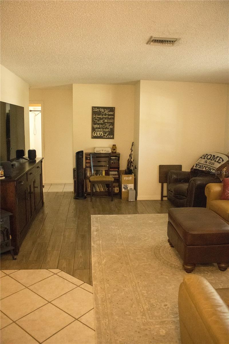 ACREAGE & UNREC - Residential