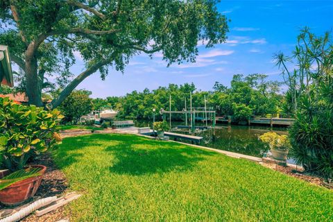 715 45TH AVENUE NE ST PETERSBURG FL 33703
