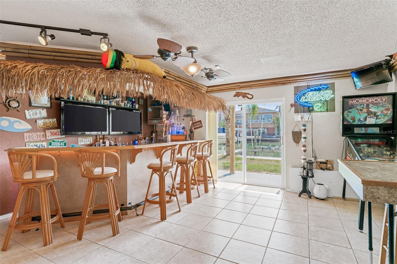 657 GARLAND CIRCLE