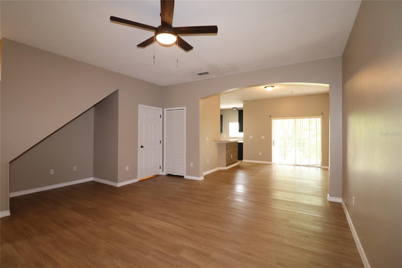 WEKIVA PARK TWNHMS - Residential Lease