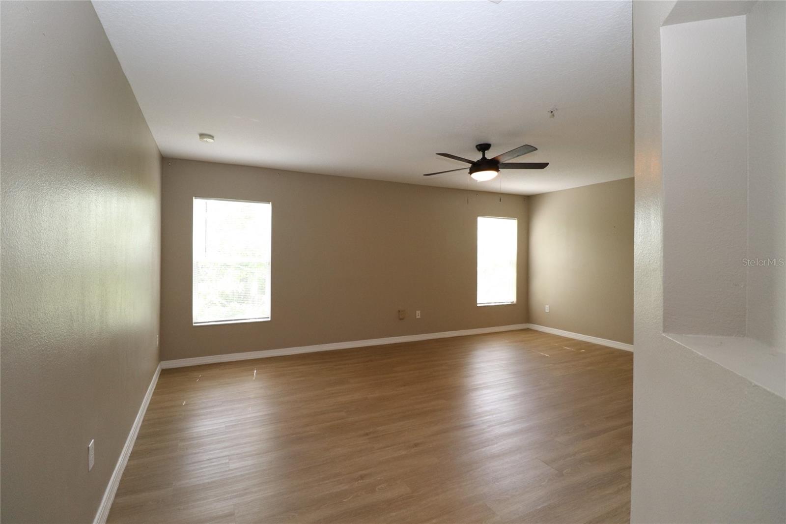 WEKIVA PARK TWNHMS - Residential Lease