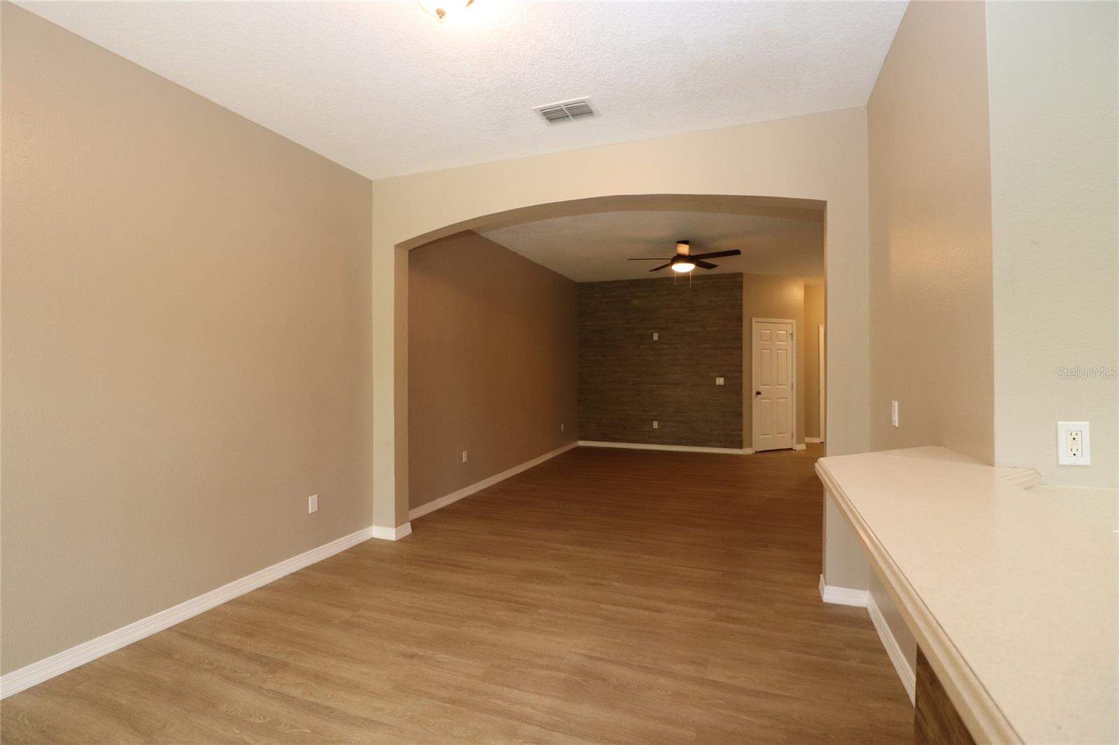 WEKIVA PARK TWNHMS - Residential Lease