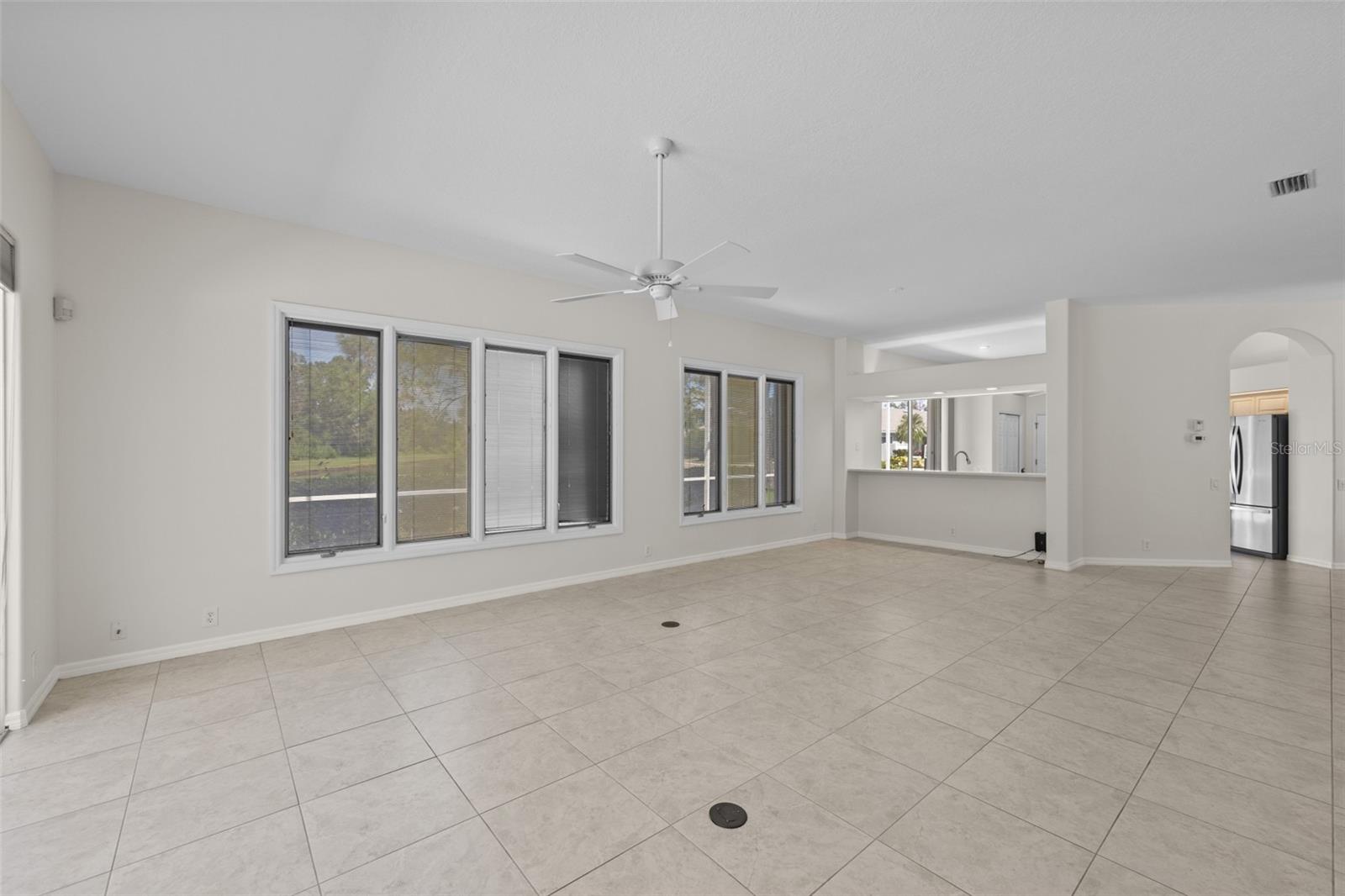 ROSEDALE 11 - Residential