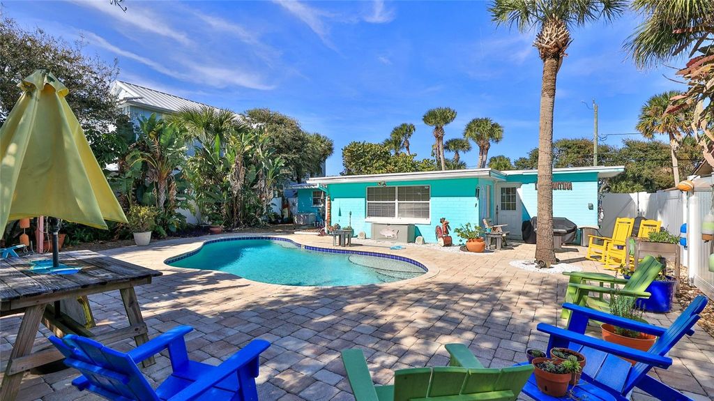 Photo of 905 E 1st Avenue, New Smyrna Beach, FL 32169 (MLS # NS1086505)