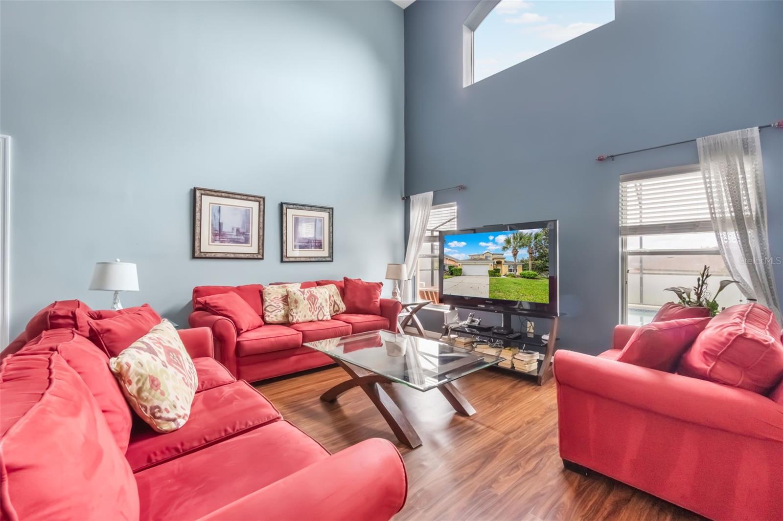 2710 FIESTA KEY DRIVE