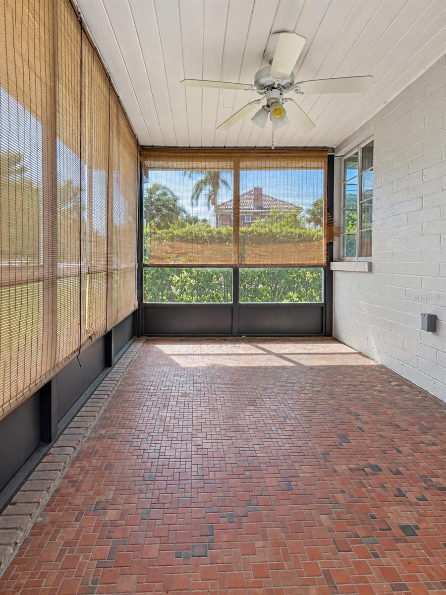 Photo of 701 Palmer Street, Orlando, FL 32801 (MLS # O6443233)
