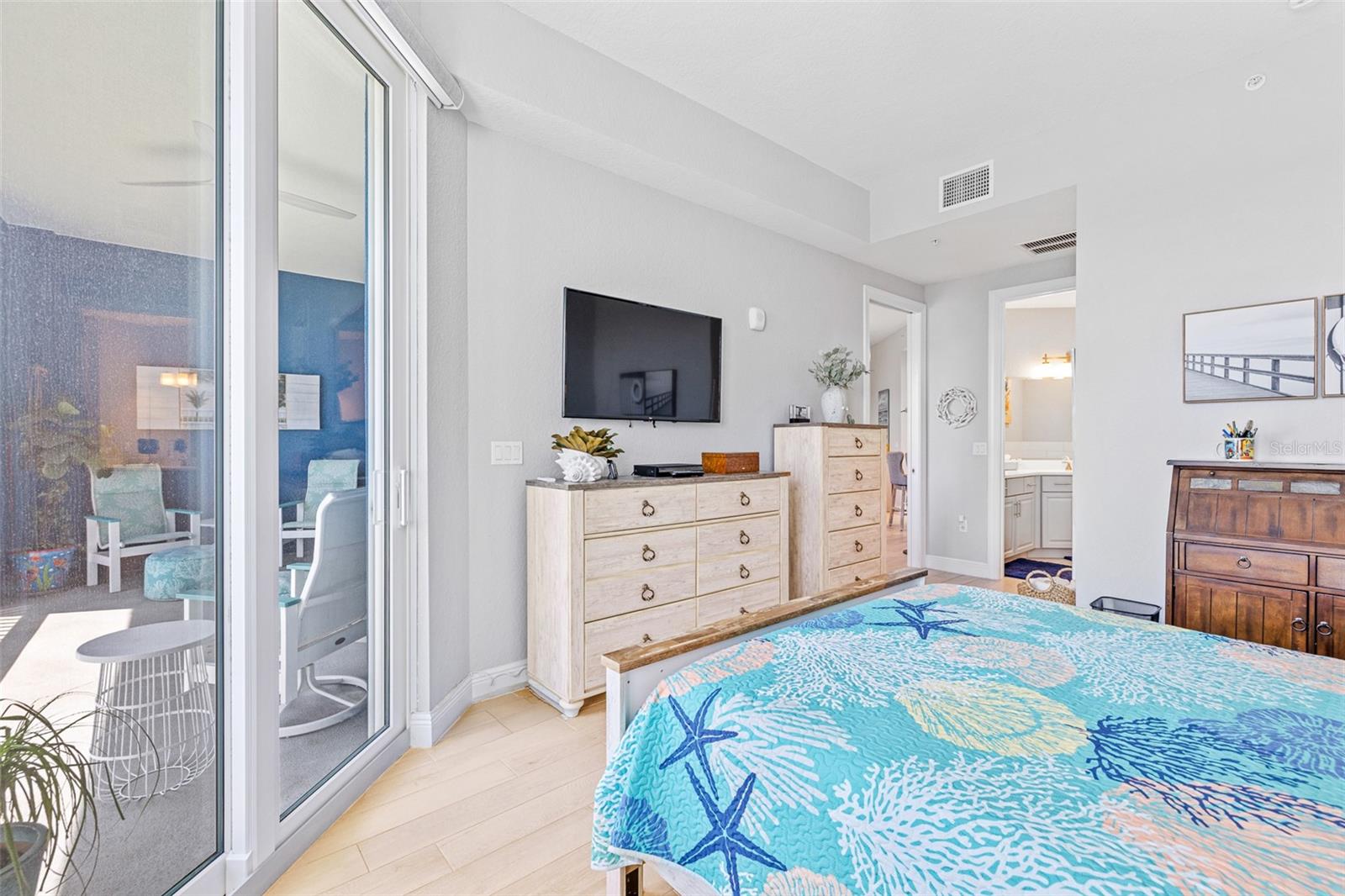 RIVERWALK/CORONADO ISLAND BLDG - Residential