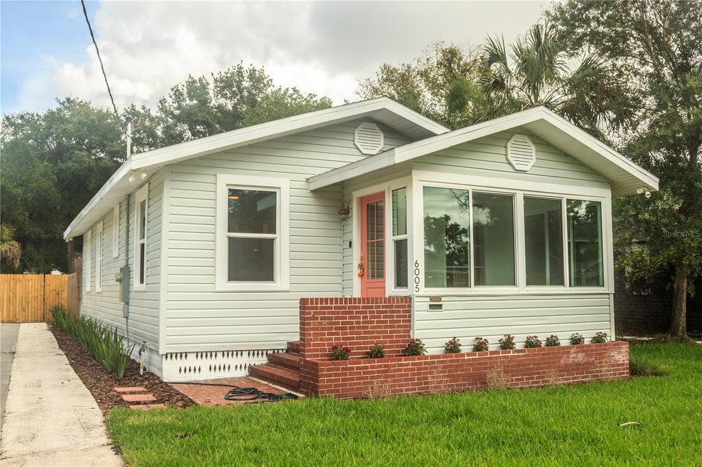 Photo of 6005 N Highland Avenue, Tampa, FL 33604 (MLS # J1005662)