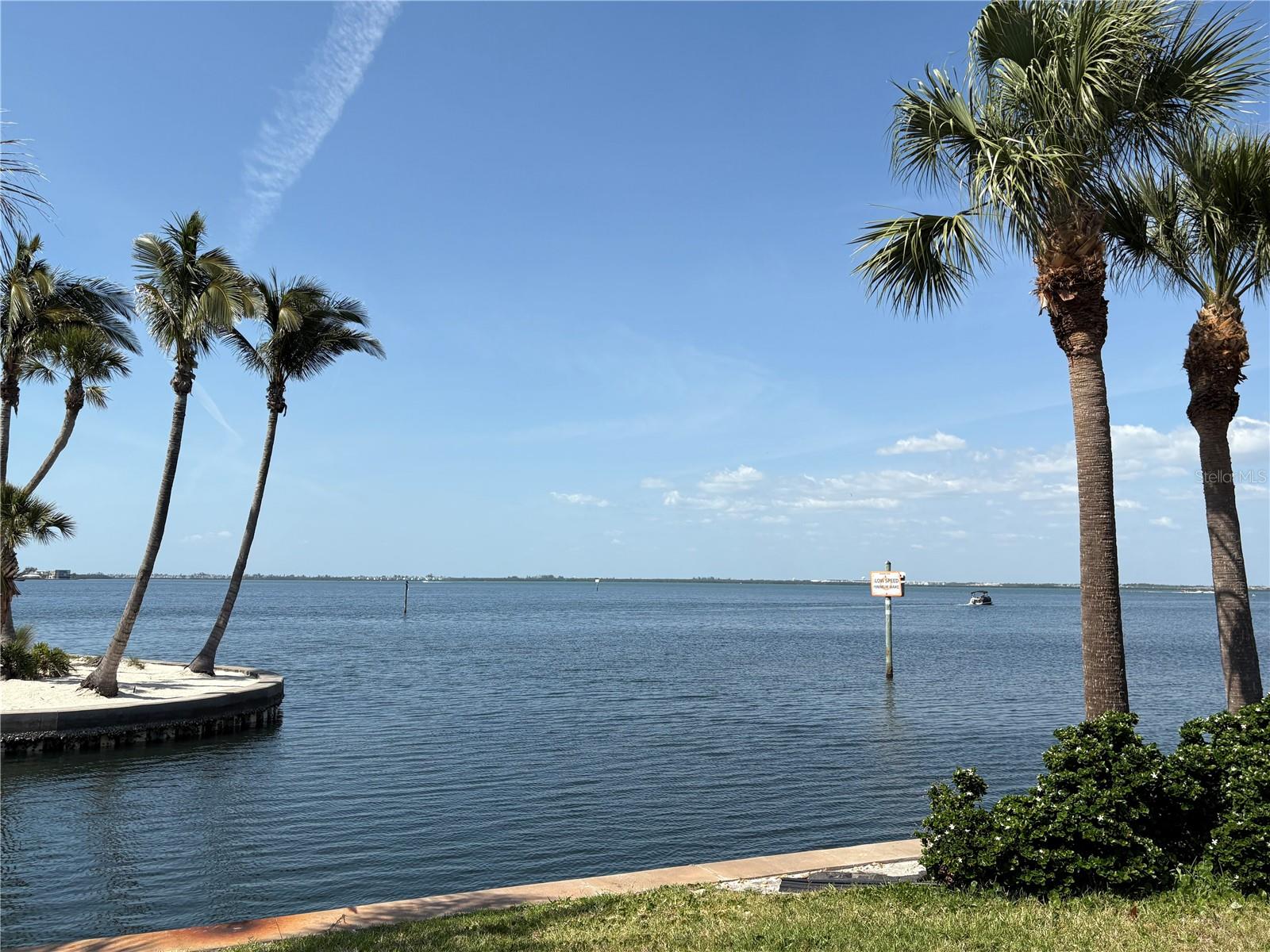 WINDWARD BAY AMD - Residential