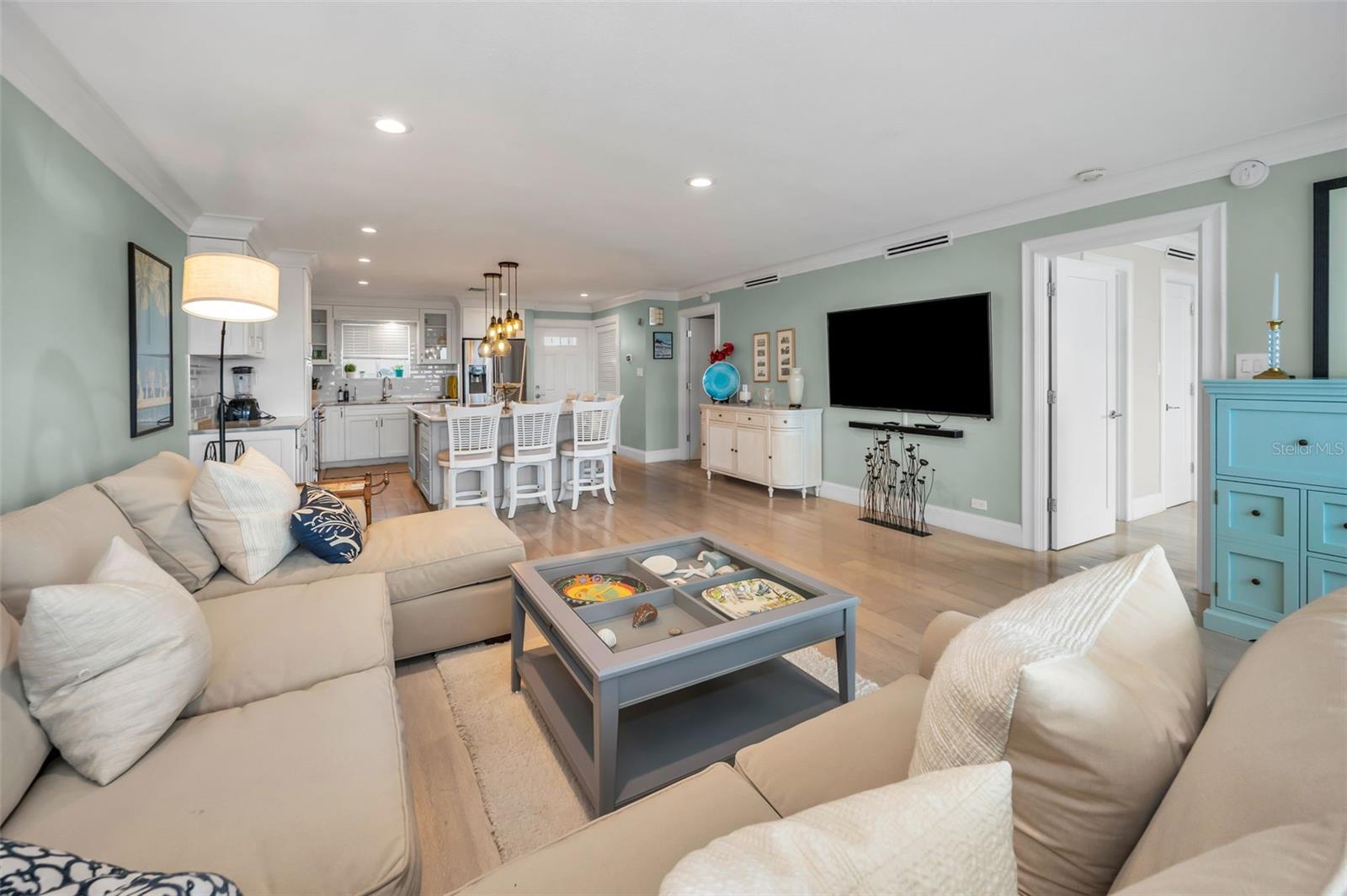 BRIGHTWATERS TOWER OF SNELL ISLE - Residential