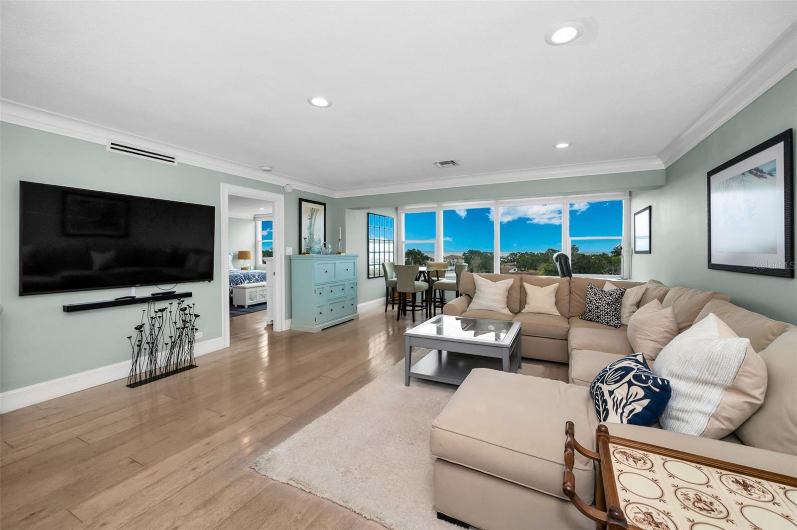 BRIGHTWATERS TOWER OF SNELL ISLE - Residential