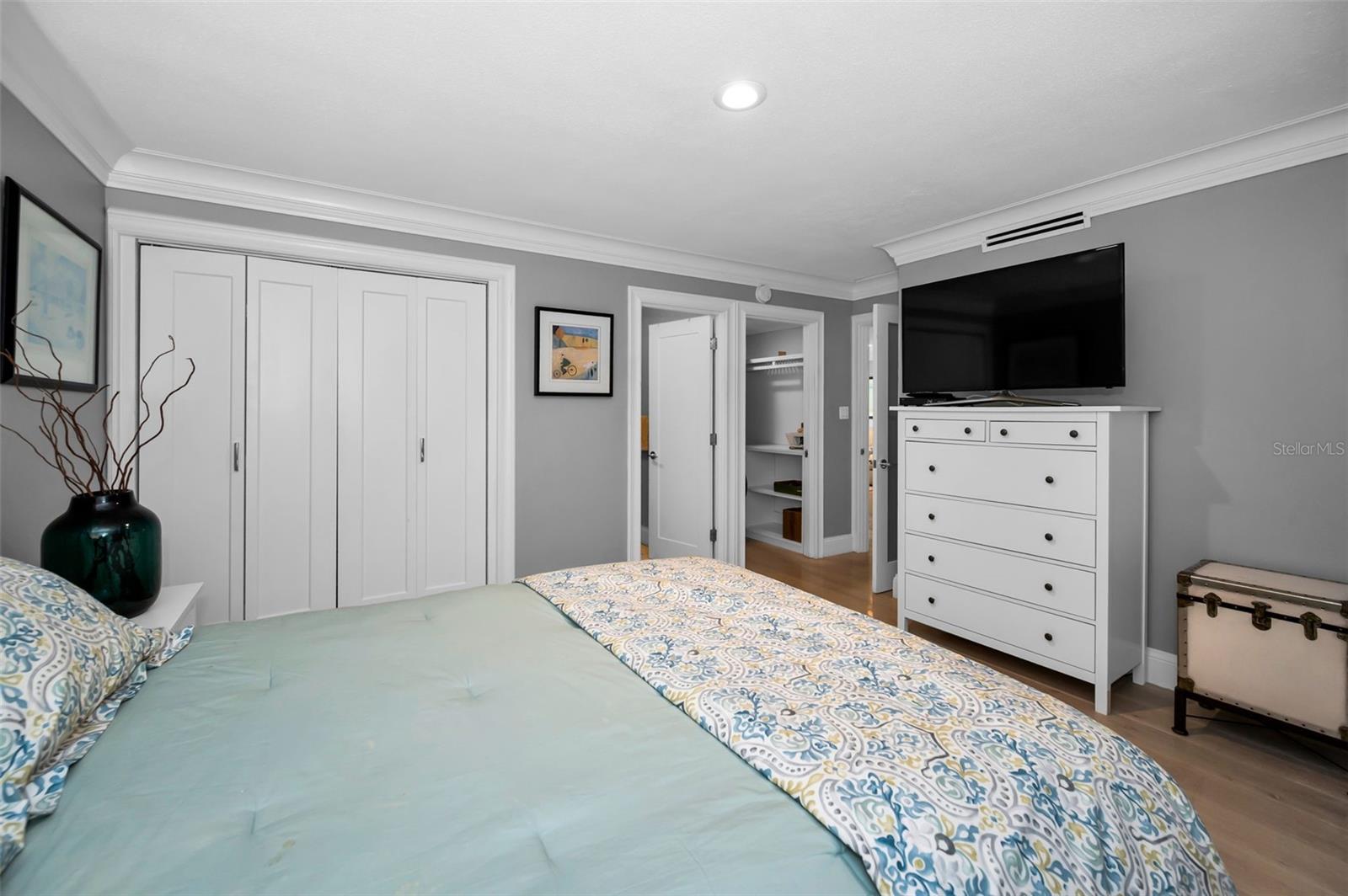 BRIGHTWATERS TOWER OF SNELL ISLE - Residential