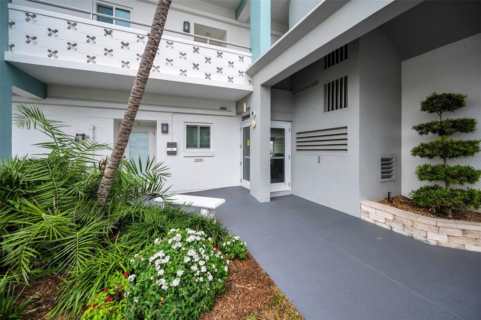 BRIGHTWATERS TOWER OF SNELL ISLE - Residential