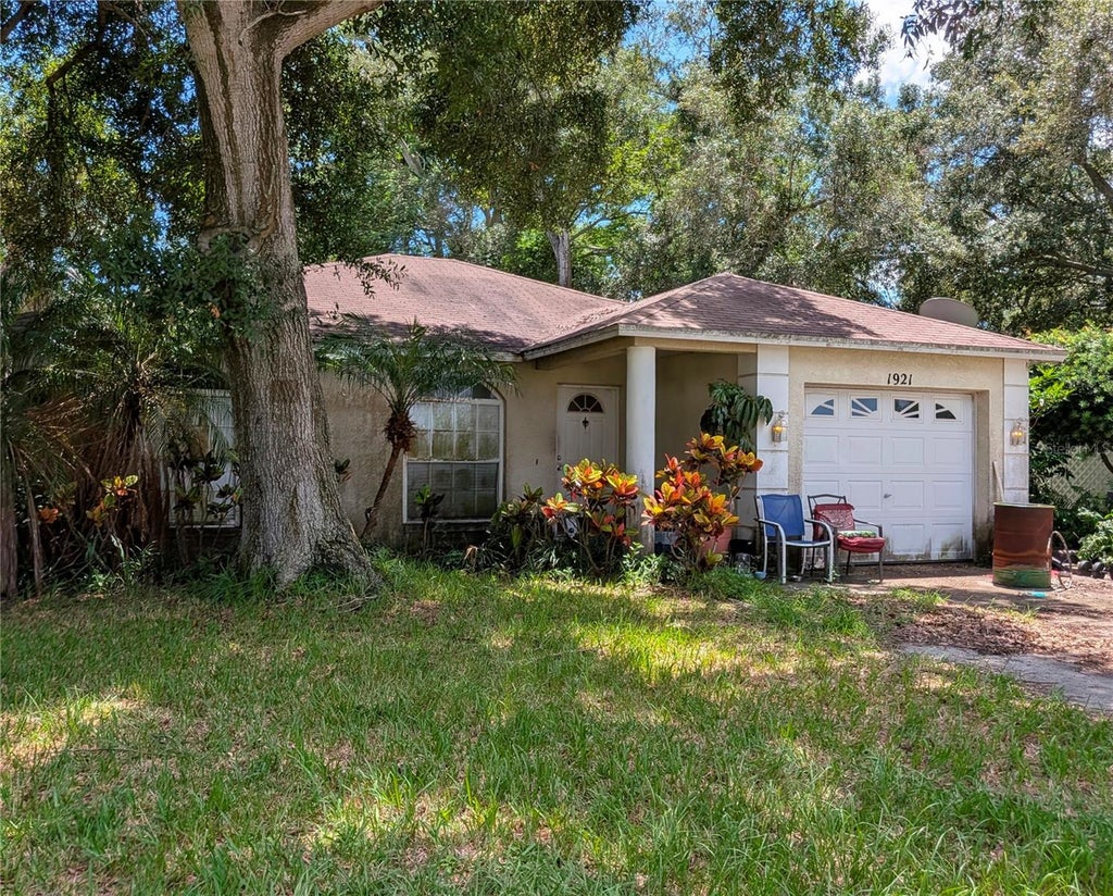 Photo of 1921 Gilbert Street, Clearwater, FL 33765 (MLS # J1004585)