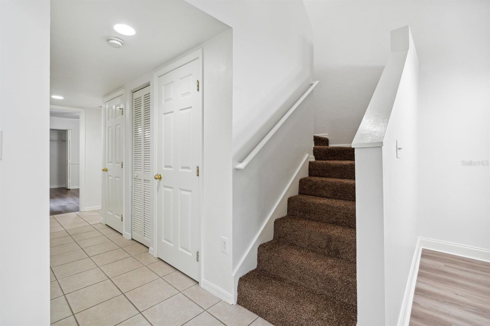 WOODS EDGE - Residential Lease