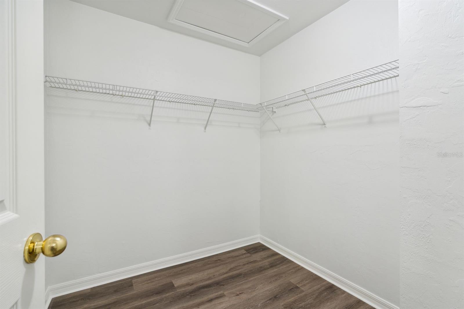 WOODS EDGE - Residential Lease