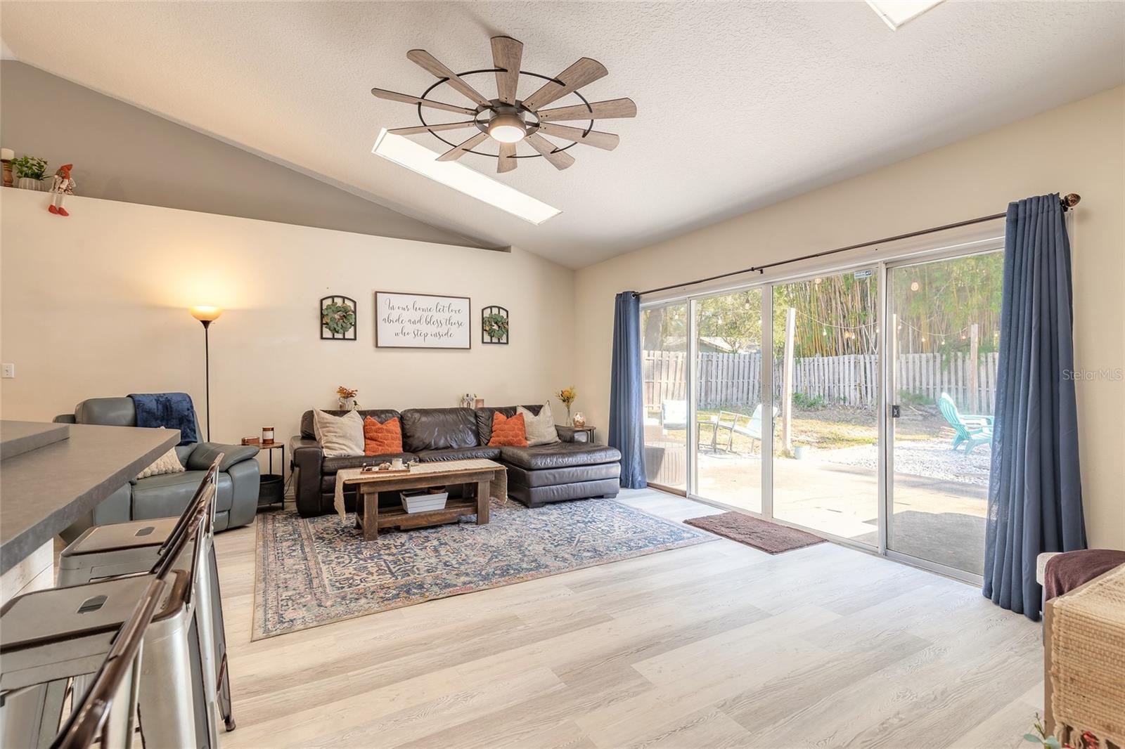 TRAILS WEST PH 01 UNIT 10 - Residential