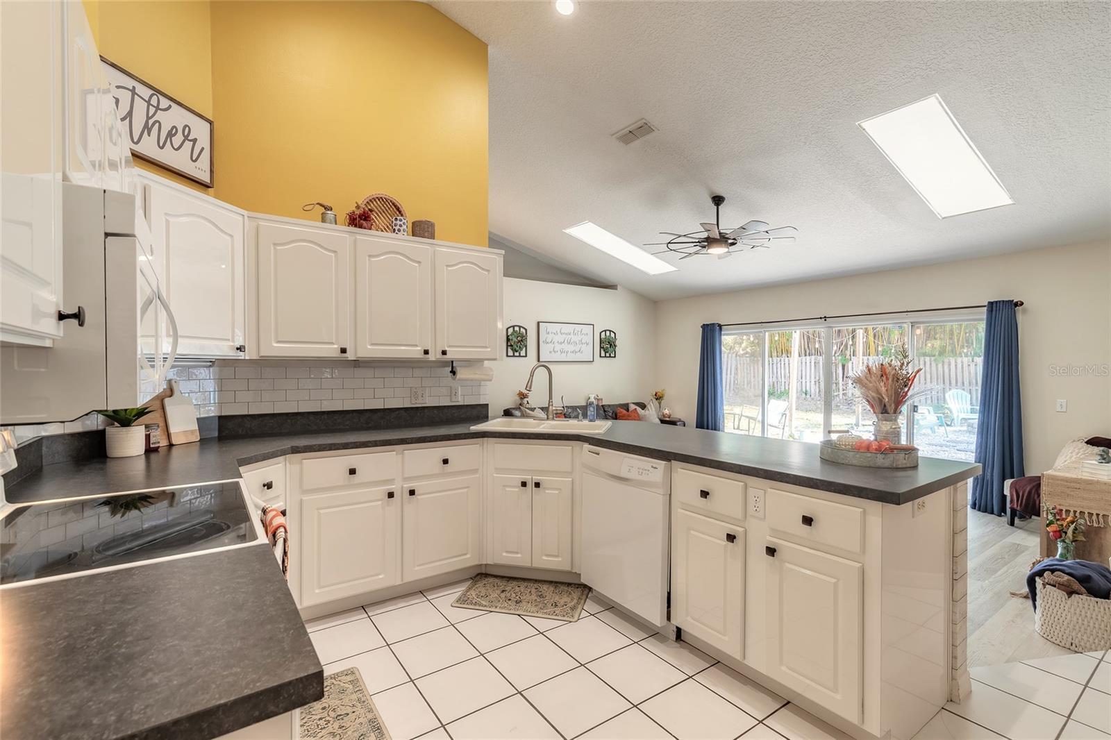 TRAILS WEST PH 01 UNIT 10 - Residential