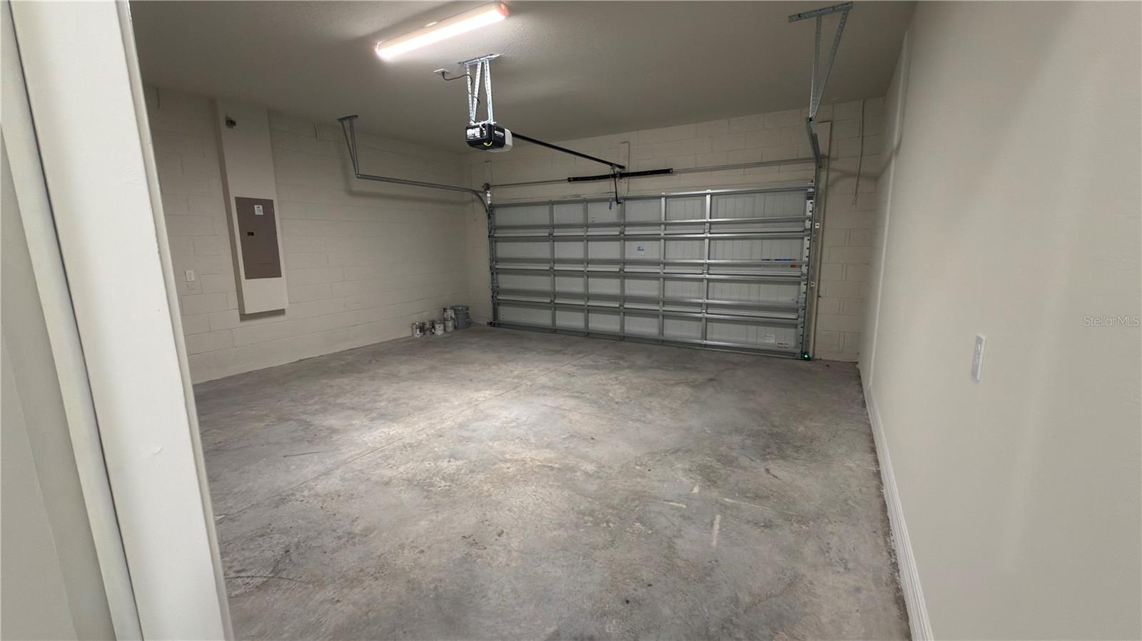 AMELIA GROVES PH 2 - Residential Lease