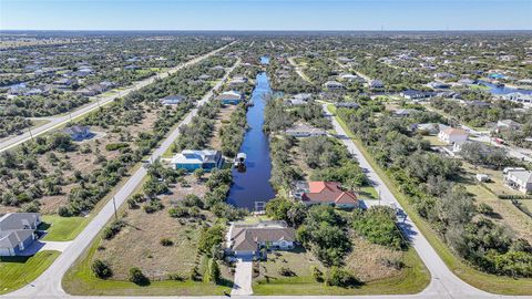 A home in PORT CHARLOTTE