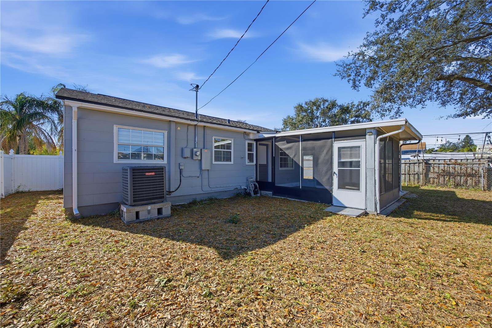 RIO VISTA - Residential