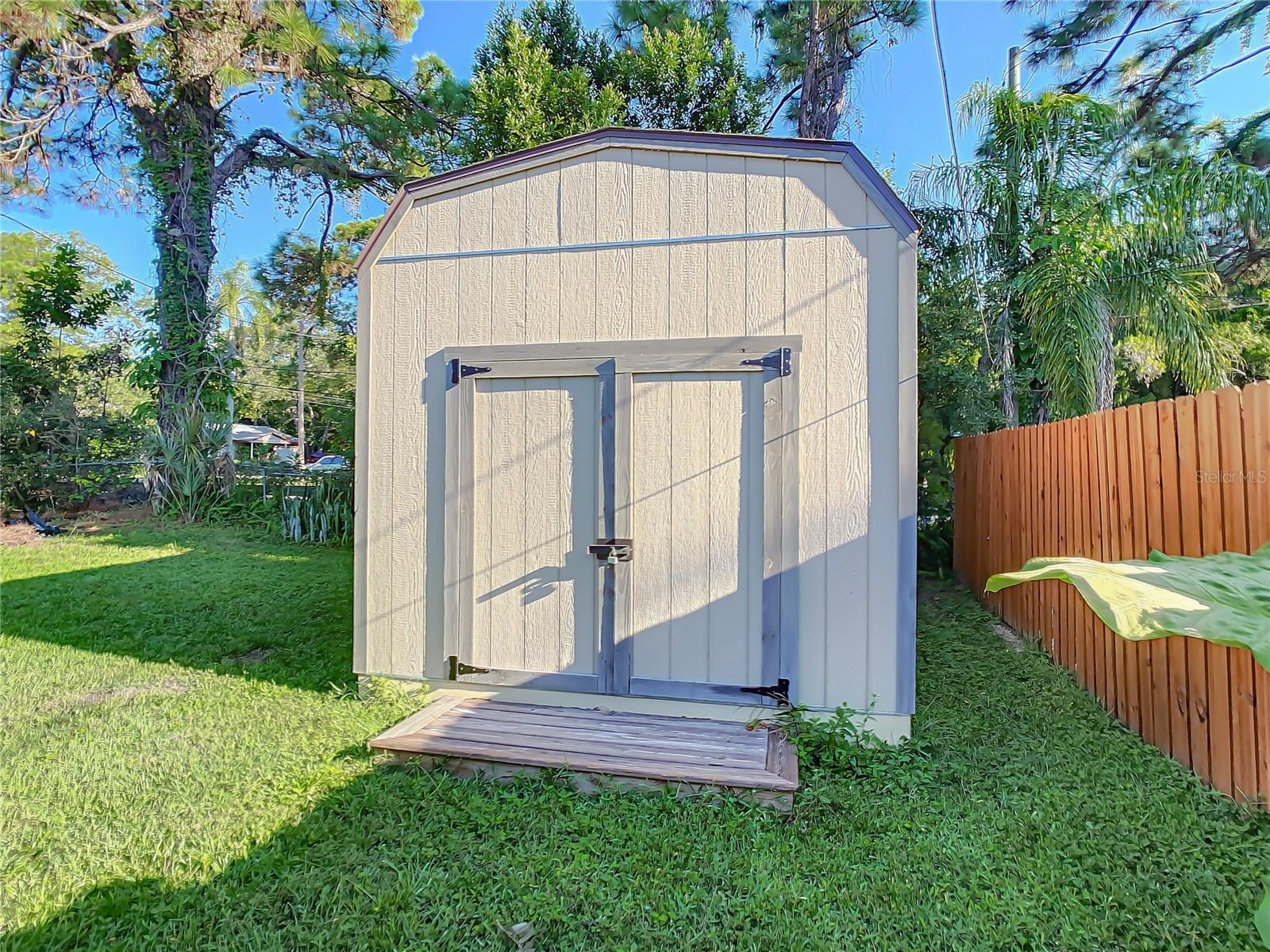 JEFFERSON MANOR 1ST ADD - Residential