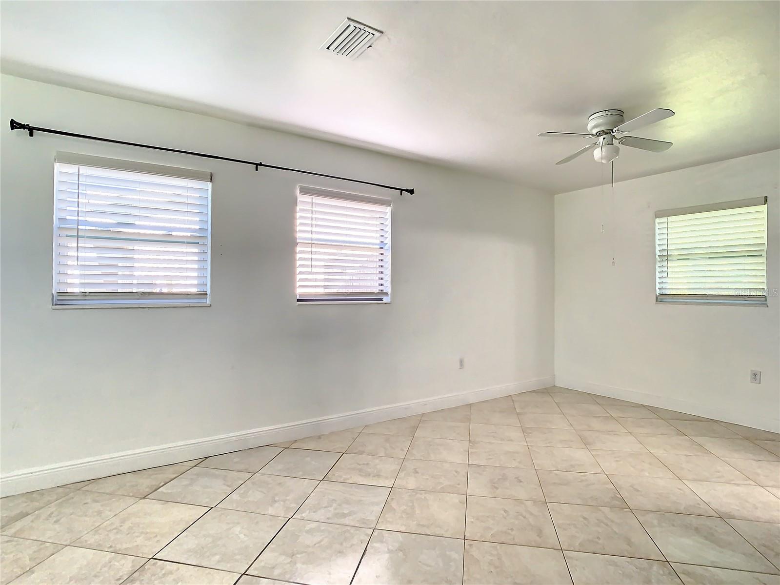 JEFFERSON MANOR 1ST ADD - Residential