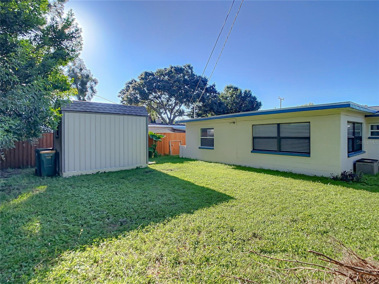 JEFFERSON MANOR 1ST ADD - Residential