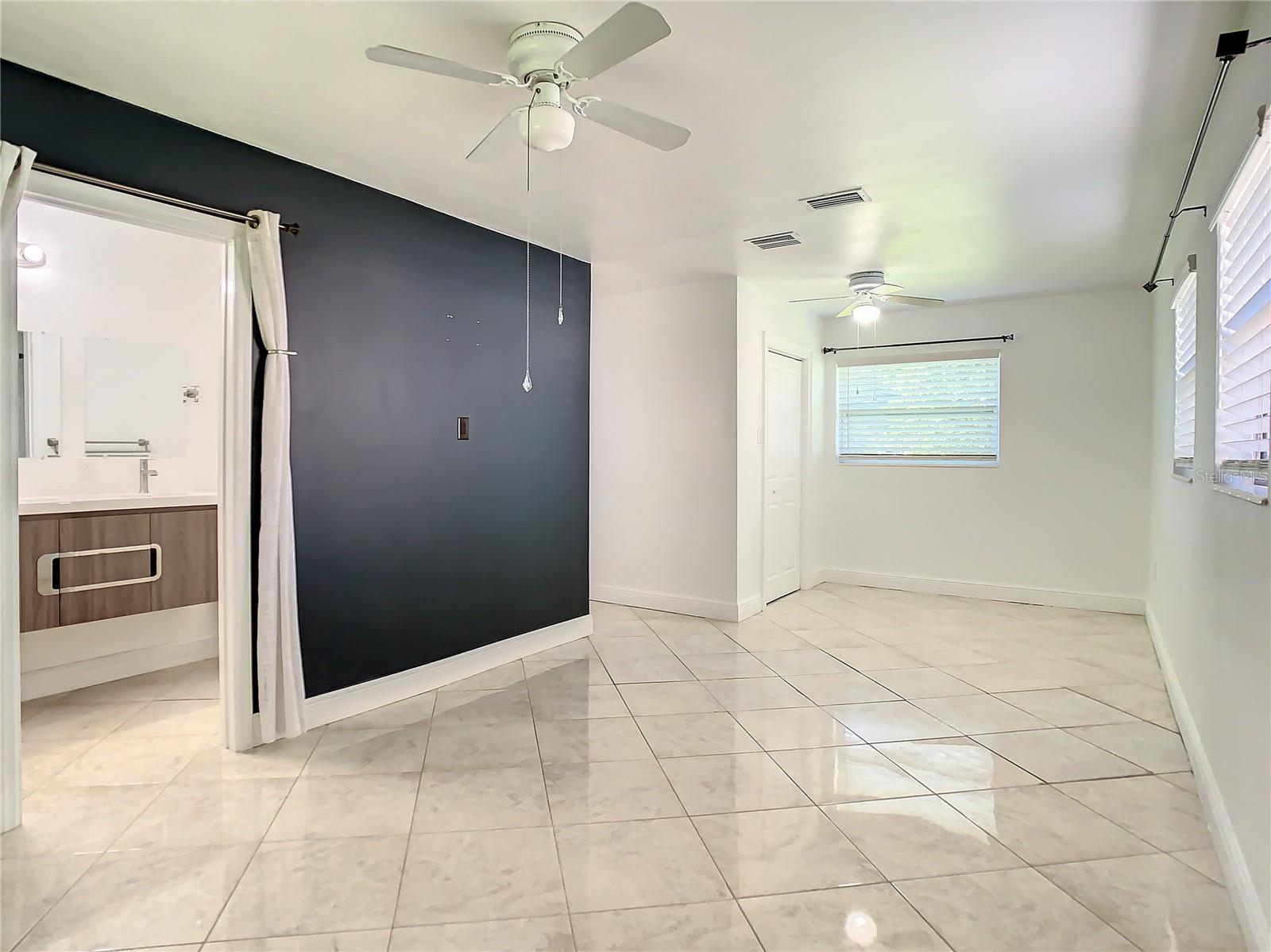 JEFFERSON MANOR 1ST ADD - Residential