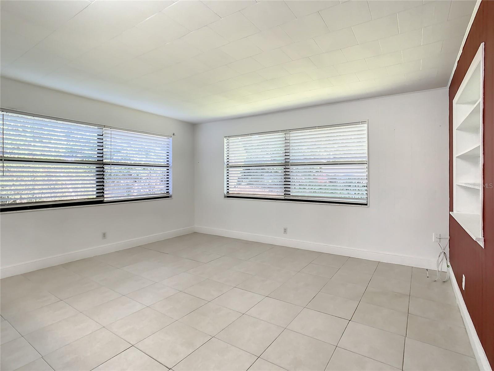 JEFFERSON MANOR 1ST ADD - Residential