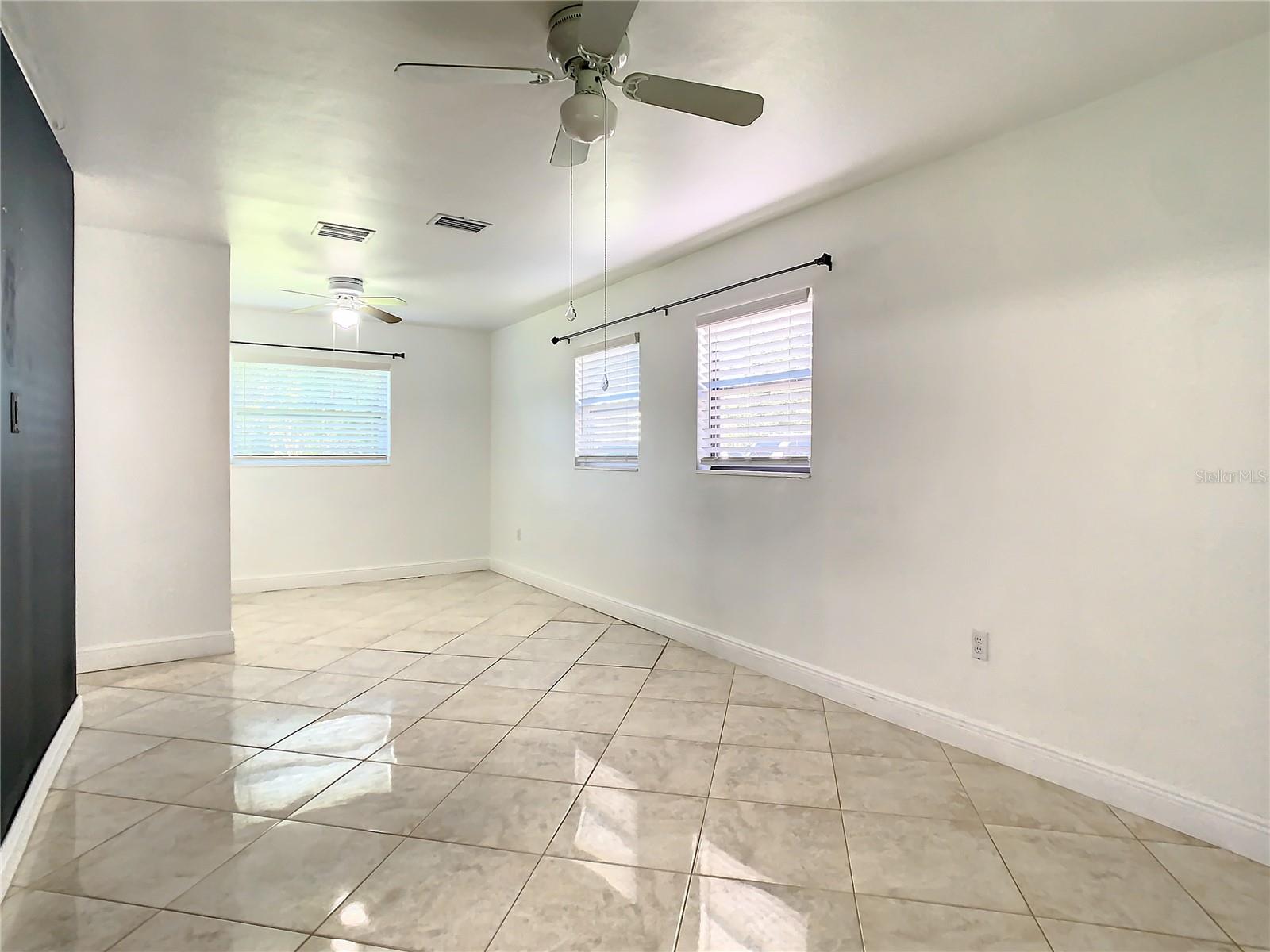 JEFFERSON MANOR 1ST ADD - Residential