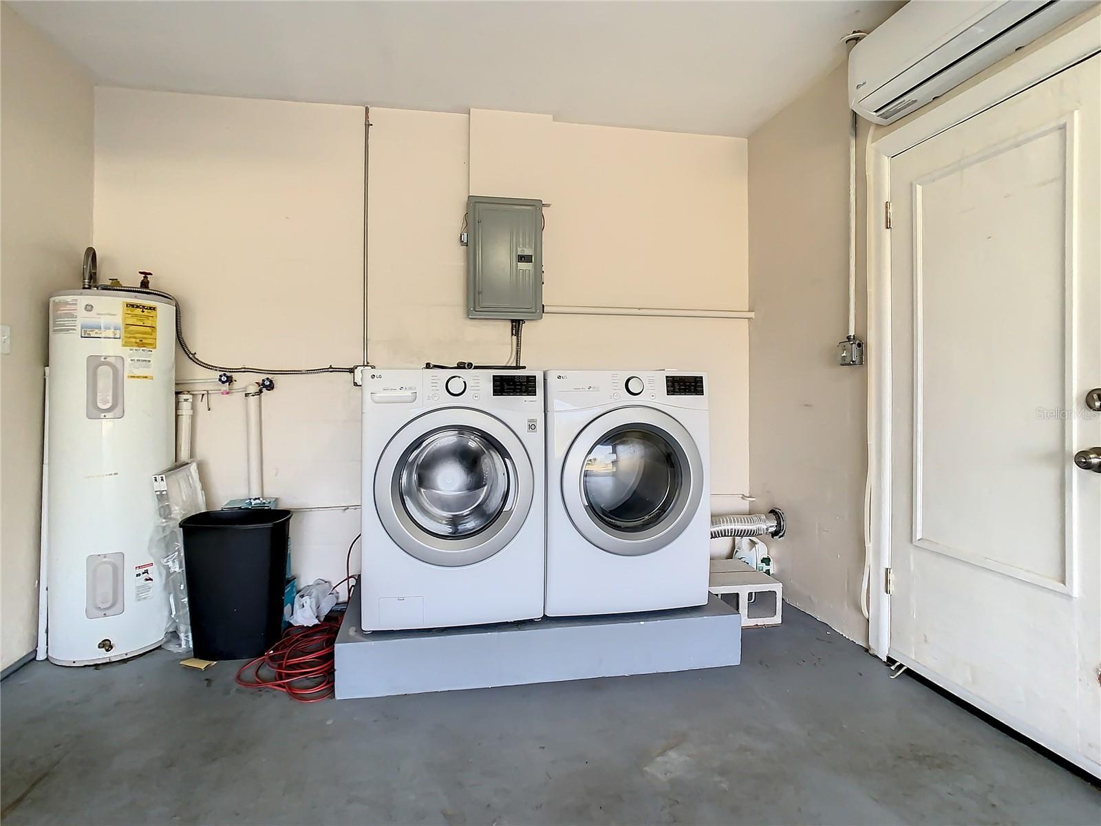 JEFFERSON MANOR 1ST ADD - Residential