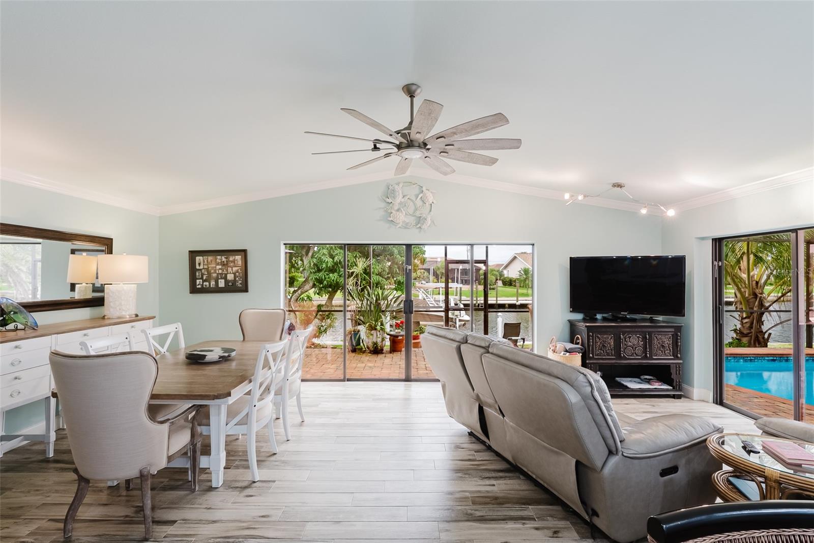 PUNTA GORDA ISLES SEC 06 - Residential