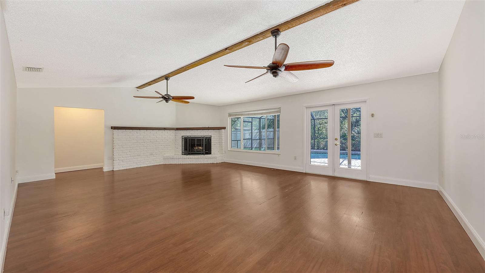 6104 BRADEN RUN