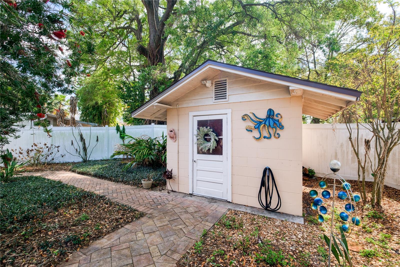 CRESTWOOD ESTATES - Residential