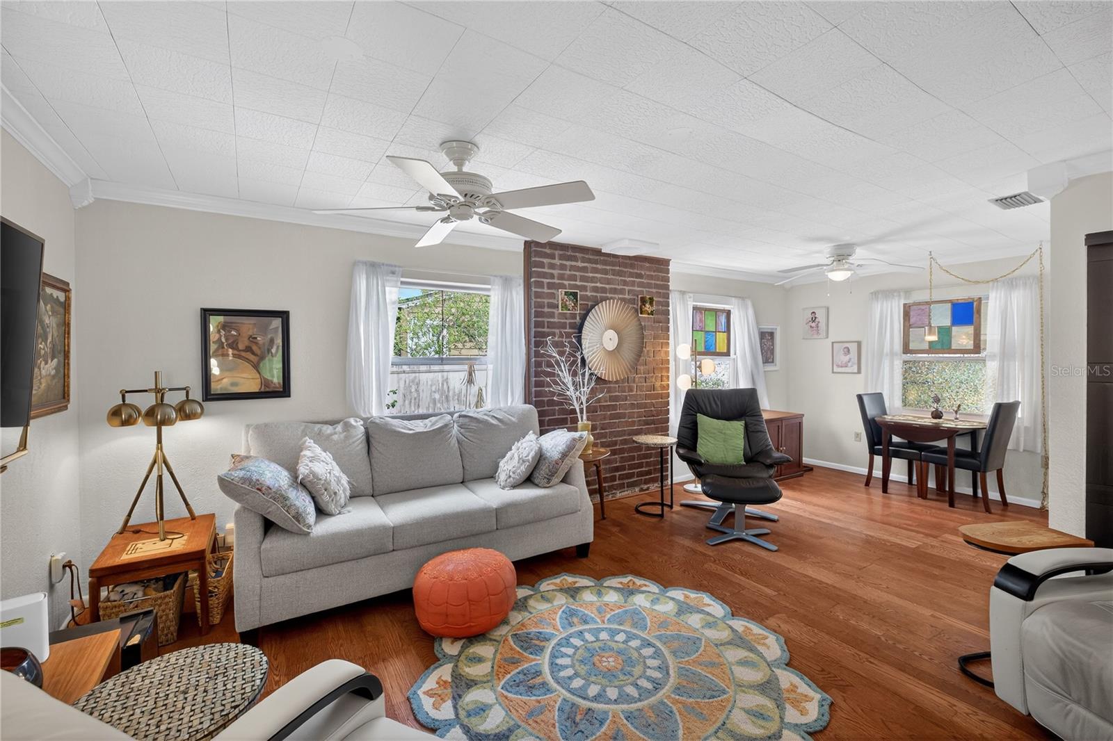 CRESTWOOD ESTATES - Residential