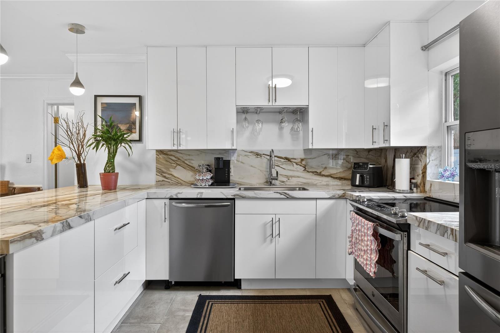 CRESTWOOD ESTATES - Residential