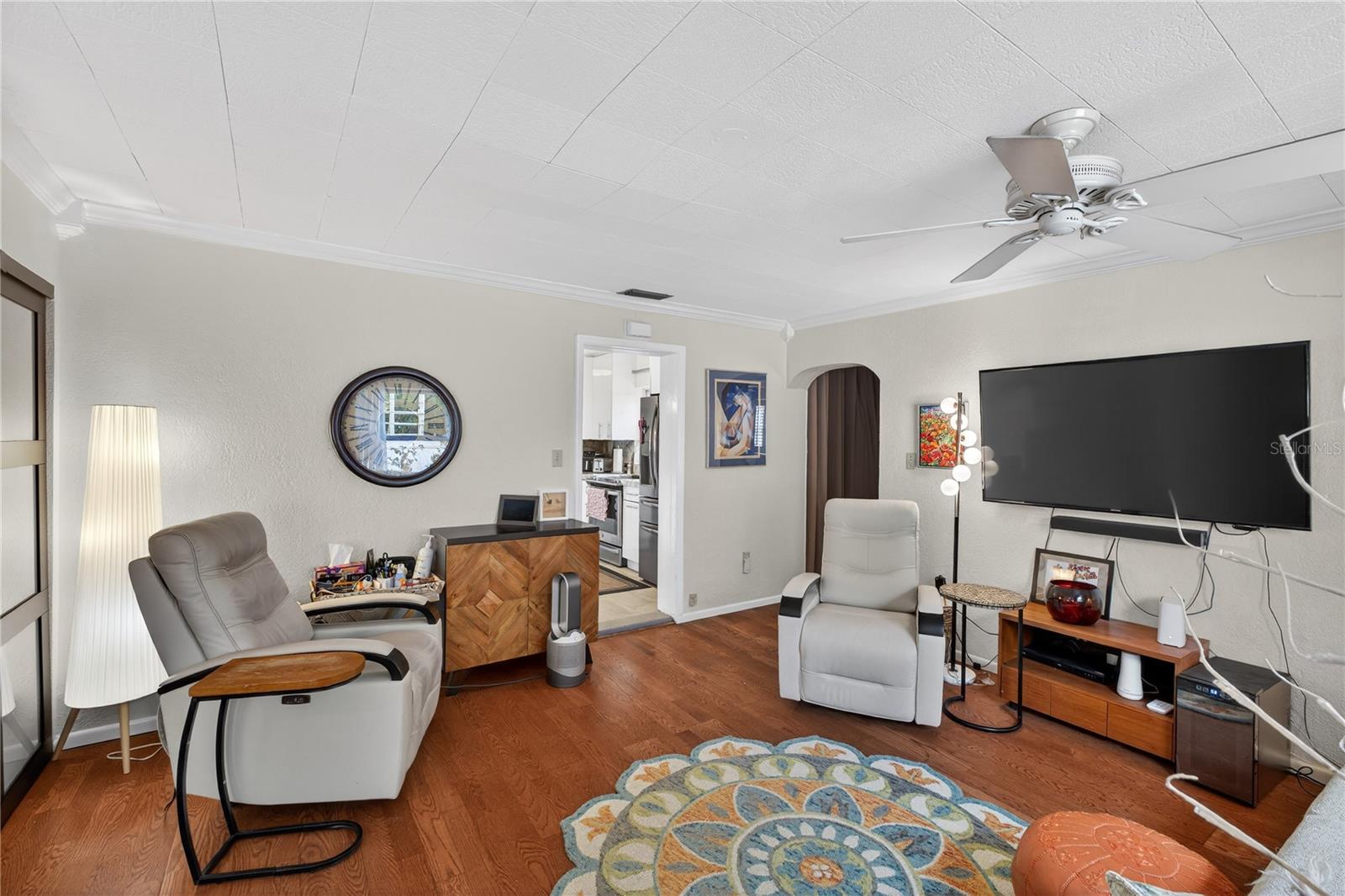 CRESTWOOD ESTATES - Residential