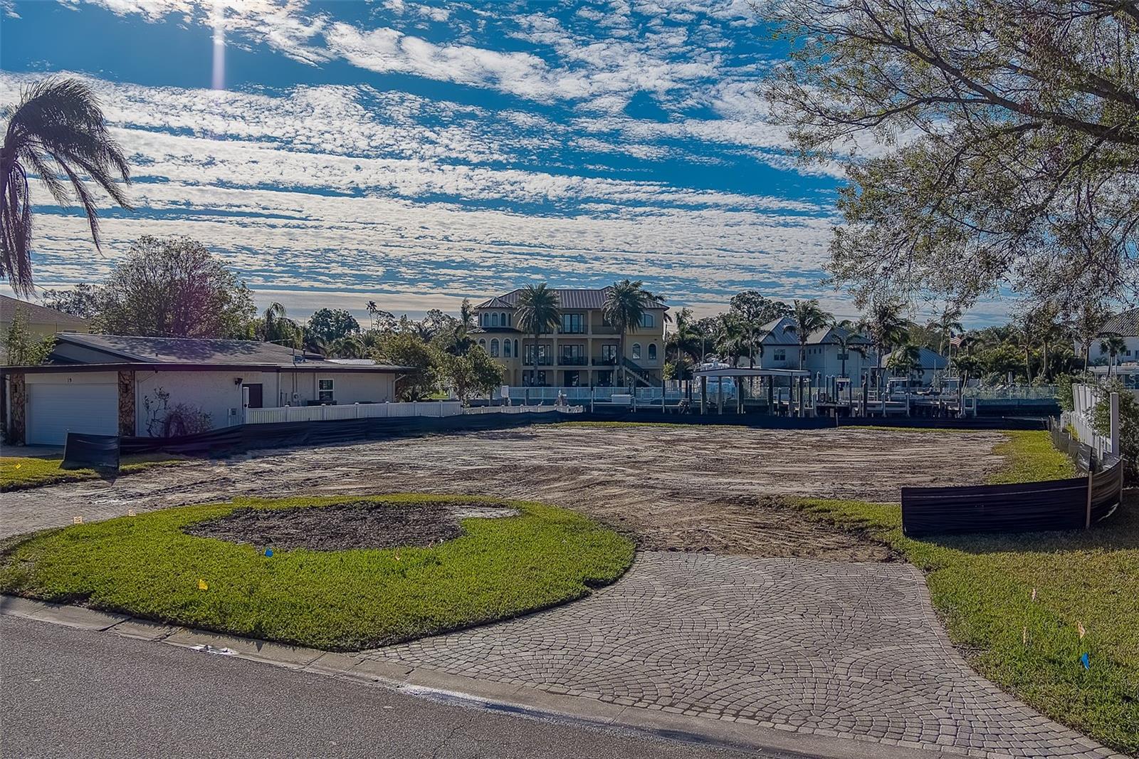 21 N PINE CIRCLE