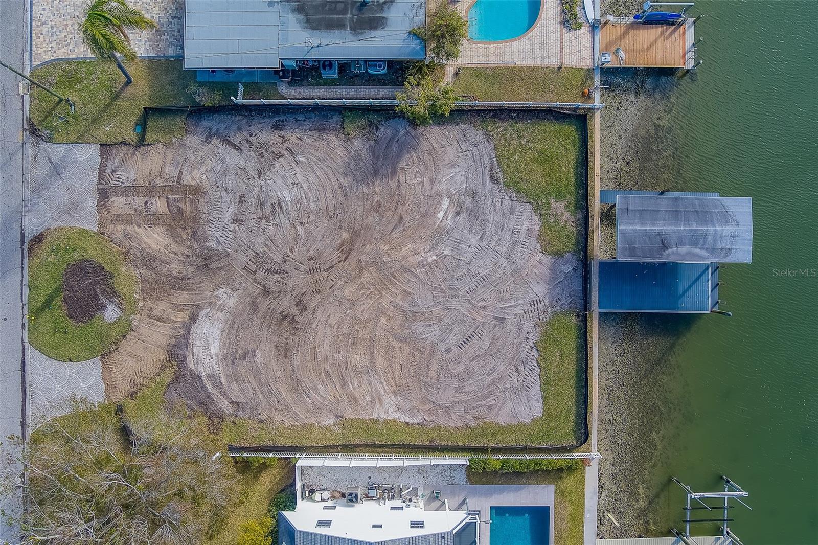 21 N PINE CIRCLE